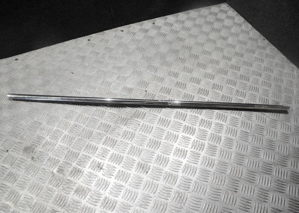 Door glass trim – BMW X3 F25 (2010-2017)