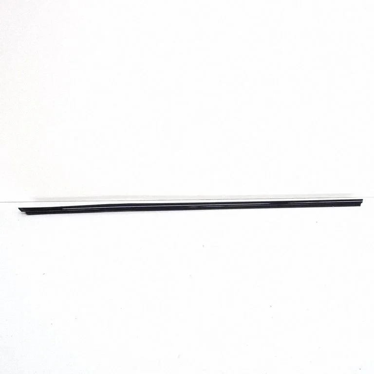 Ukseklaasi liist – BMW 4-seeria F32 F33 (2013-2020)
