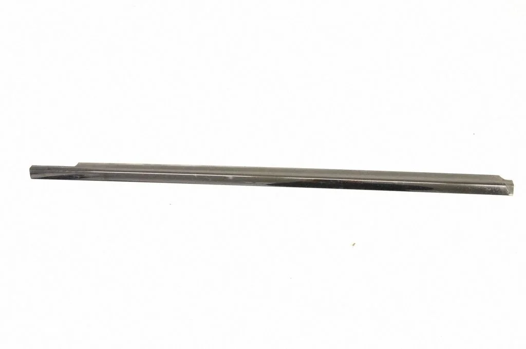 Door glass trim – Mercedes-Benz E-Class W212 (2009-2016)