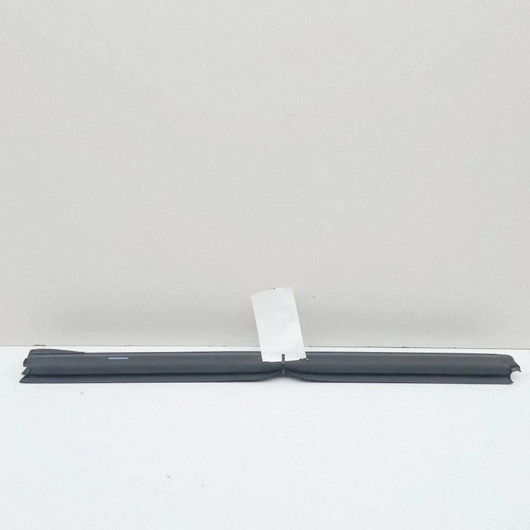 Rear door glass trim molding – Mazda CX-60 (2022-)