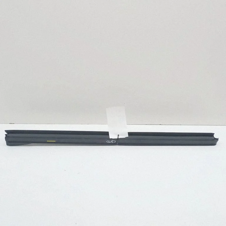 Rear door glass trim molding – Mazda CX-60 (2022-)