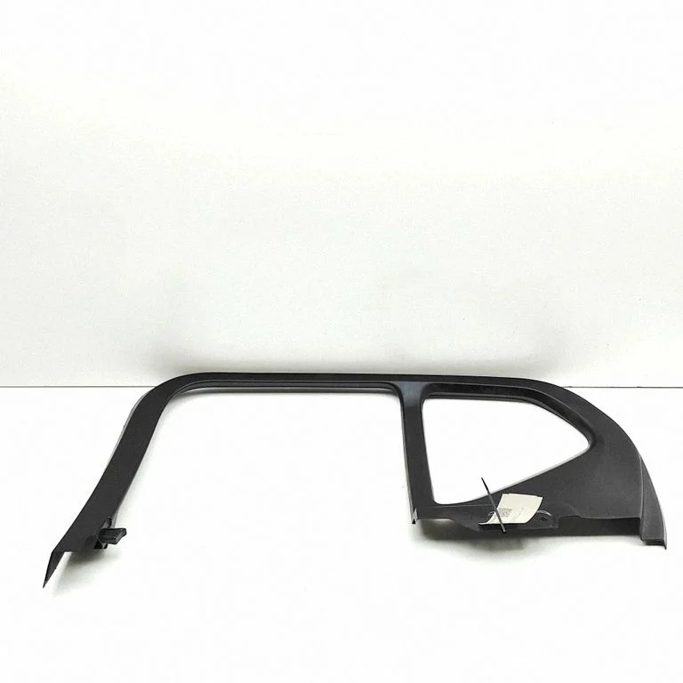 Rear door glass trim molding 31455064