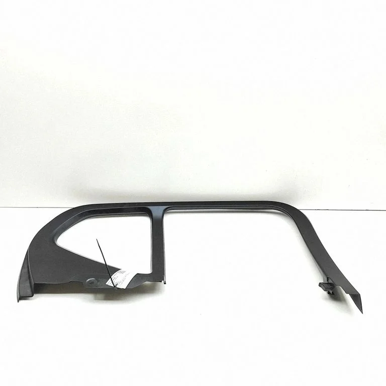 Rear door glass trim molding 31455063