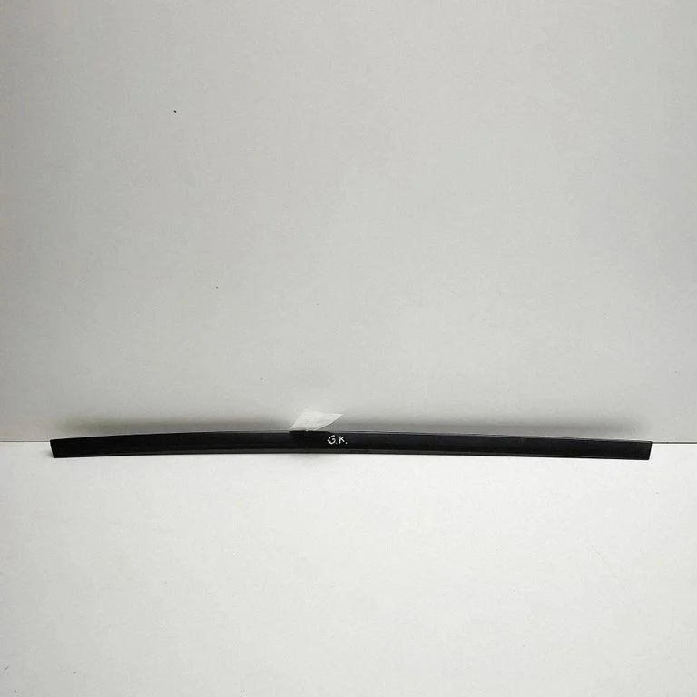 Rear door glass trim molding – Porsche Panamera (971) (2017-2024)