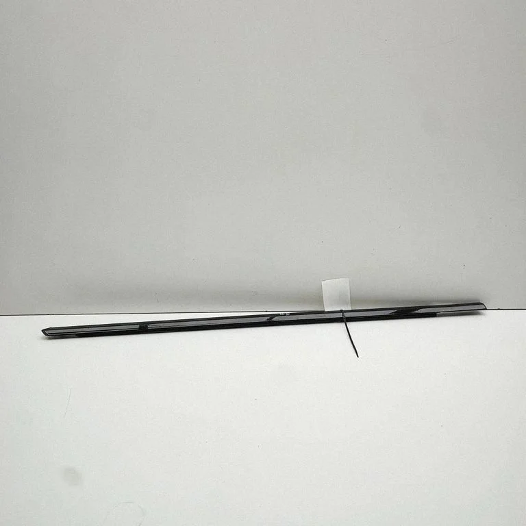 Tagaukse klaasi liist GX7325596AC