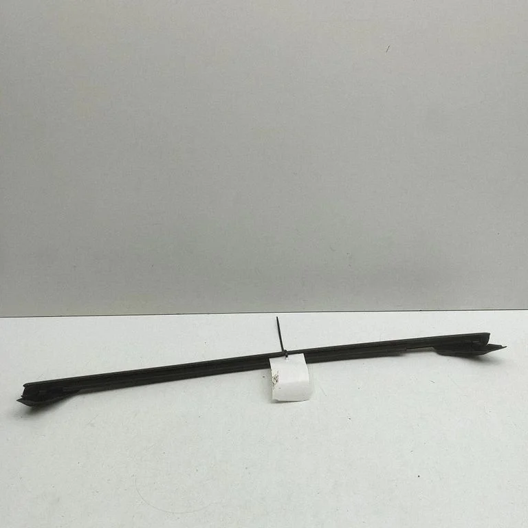 Rear door glass trim molding – Porsche Panamera (970) (2009-2017)