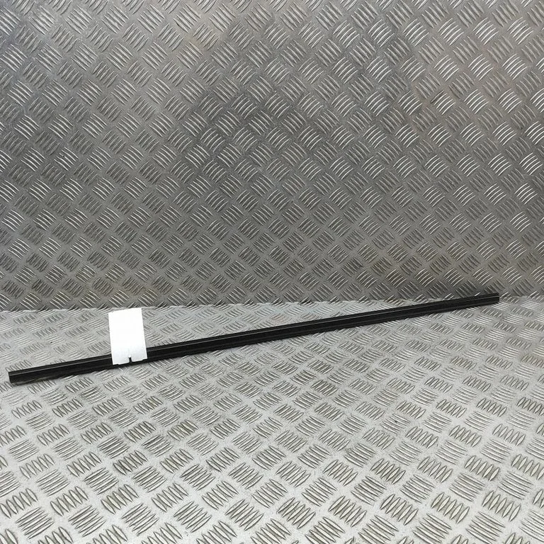 Rear door glass trim molding 85F839475A
