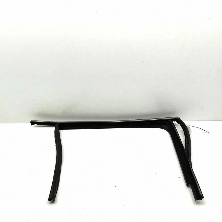 Tagaukse klaasi liist 571839432A