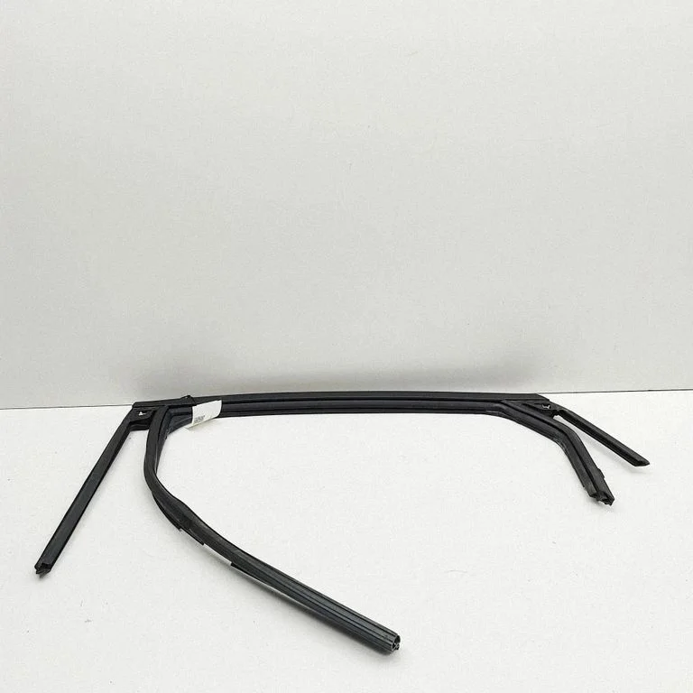 Listwa szyby drzwi tylnych LJ8BR25825AE