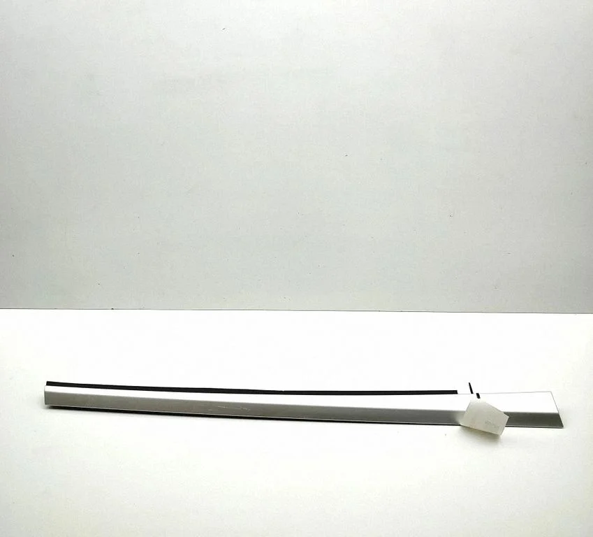 Rear door glass trim molding A2386700901
