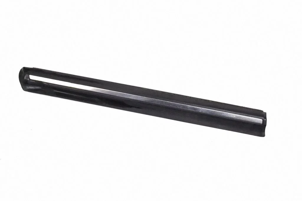 Aizmugurējo durvju stikla apdare – Mercedes-Benz SLK klase R172 (2011-2017)