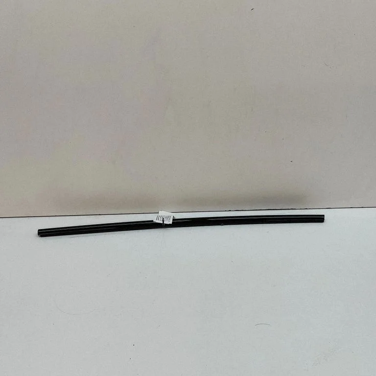 Aizmugurējo durvju stikla apdare – Porsche Taycan 9J1 (2019-)