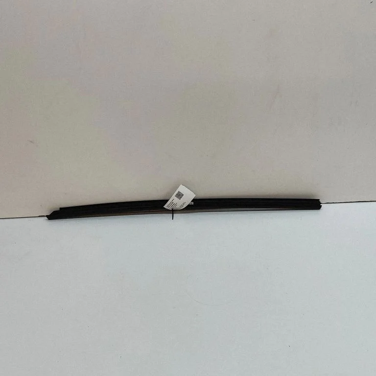 Aizmugurējo durvju stikla apdare – Porsche Taycan 9J1 (2019-)