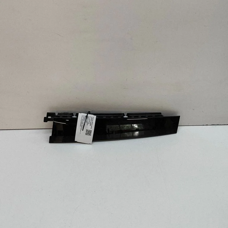 Tagaukse klaasi liist LJ6BS254A40