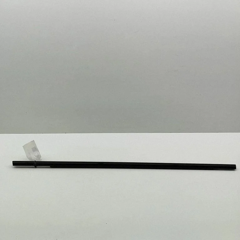 Rear door glass trim molding 4K0839475