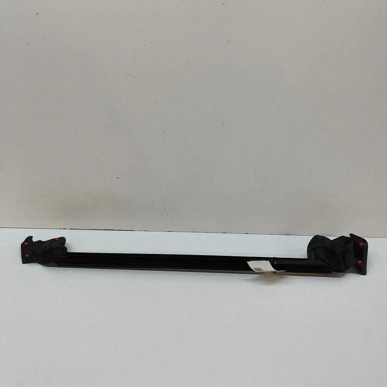 Rear door glass trim molding 150006500F