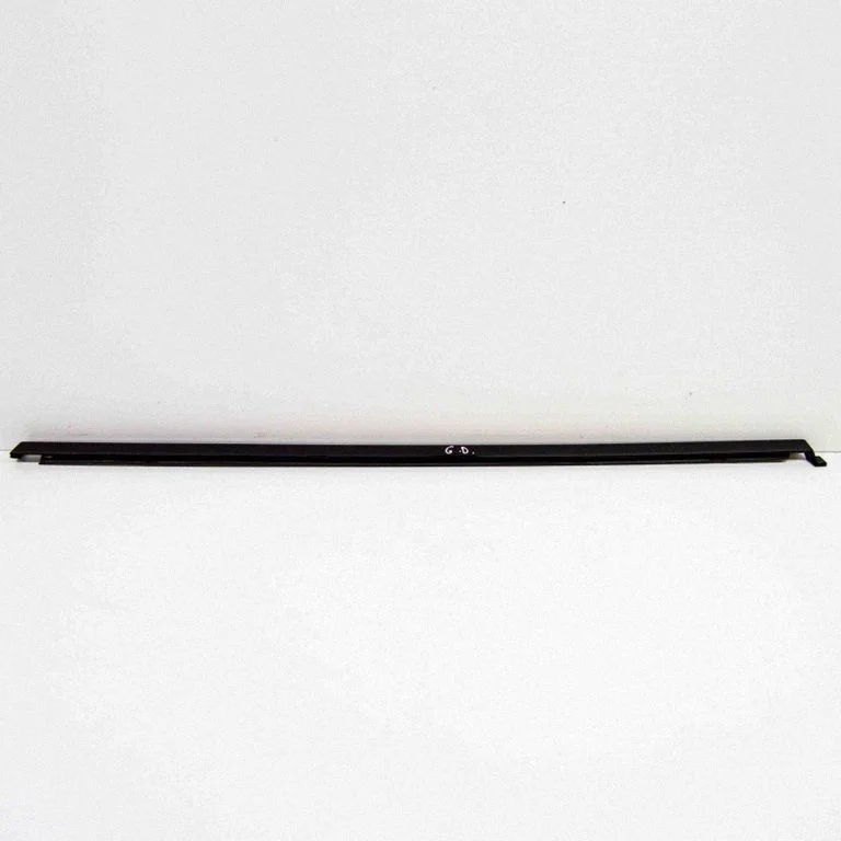 Rear door glass trim molding – right