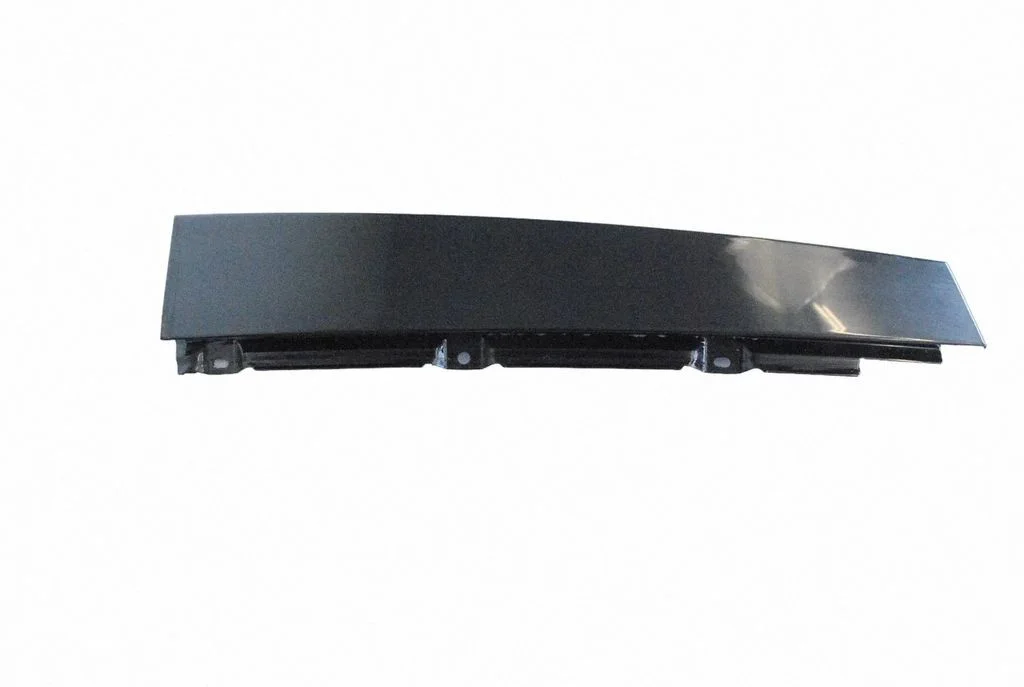 Rear door glass trim molding – left