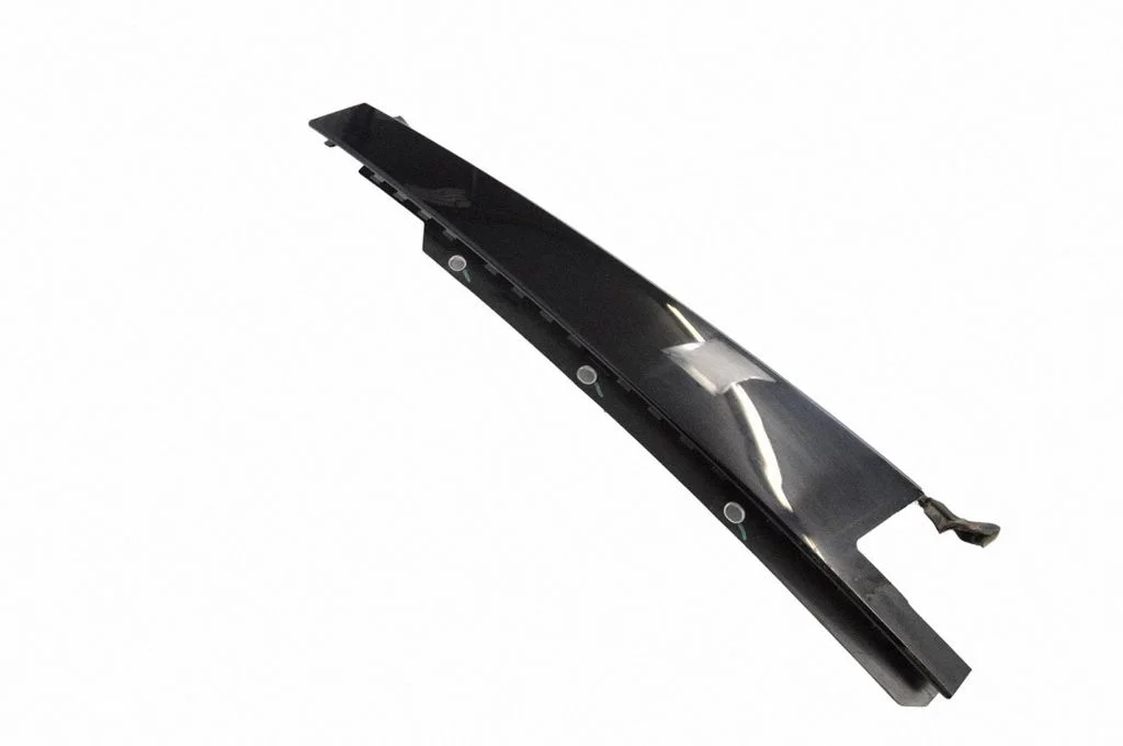 Rear door glass trim molding – Alfa Romeo Stelvio (2016-)