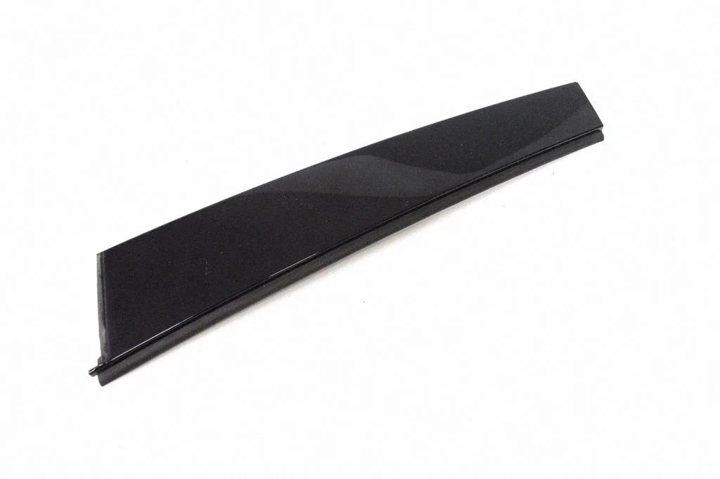 Rear door glass trim molding 8W0839902