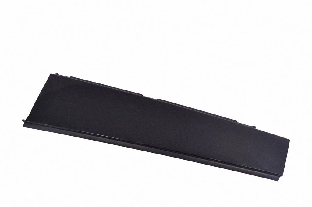 Rear door glass trim molding – right