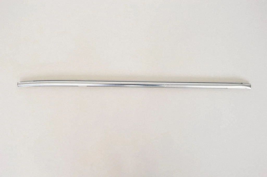 Rear door glass trim molding – left