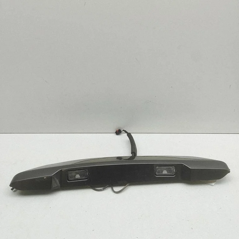Aizmugurējā vāka numura zīmes apgaismojuma josla BK2113555CFW