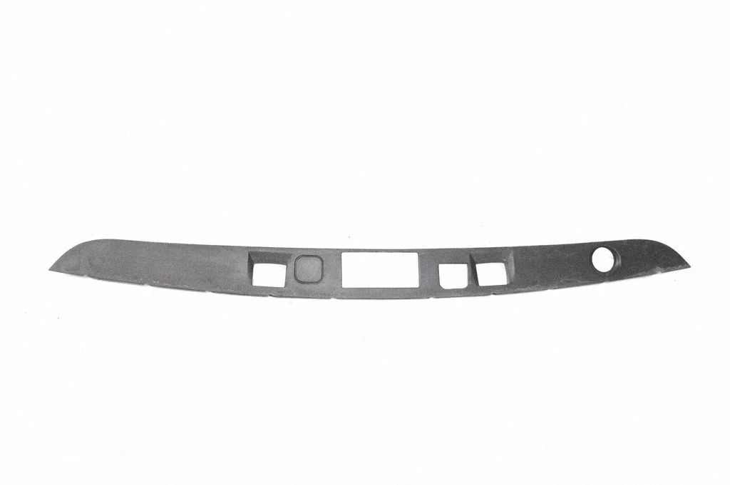 Aizmugurējā vāka numura zīmes apgaismojuma josla A2217580108