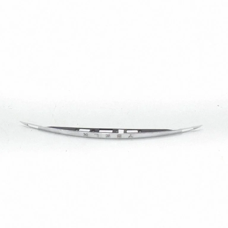 Trunk door license plate light bar 102577600A