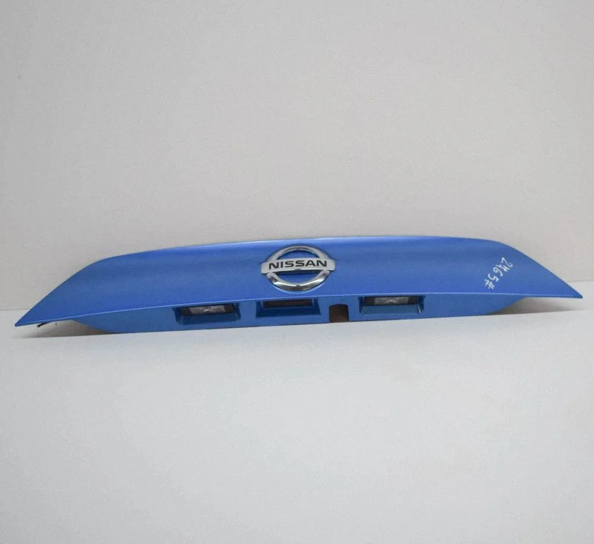 Trunk door license plate light bar – Nissan Qashqai (2016-2021)