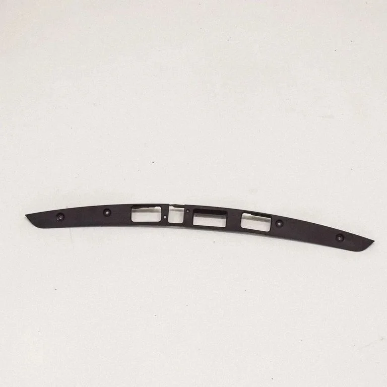 Trunk door license plate light bar 103537000E