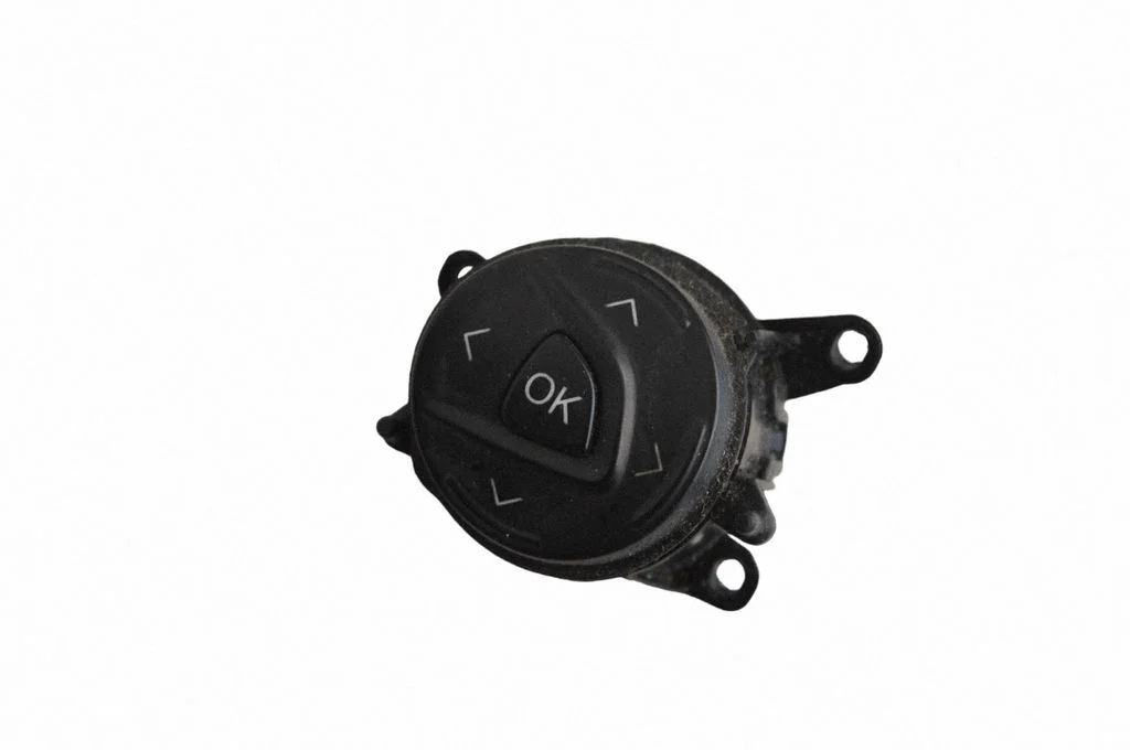 Rooli nupud / lülitid AM5T14K147AA
