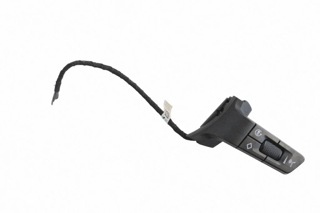 Steering wheel buttons/switches – Porsche Taycan 9J1 (2019-)