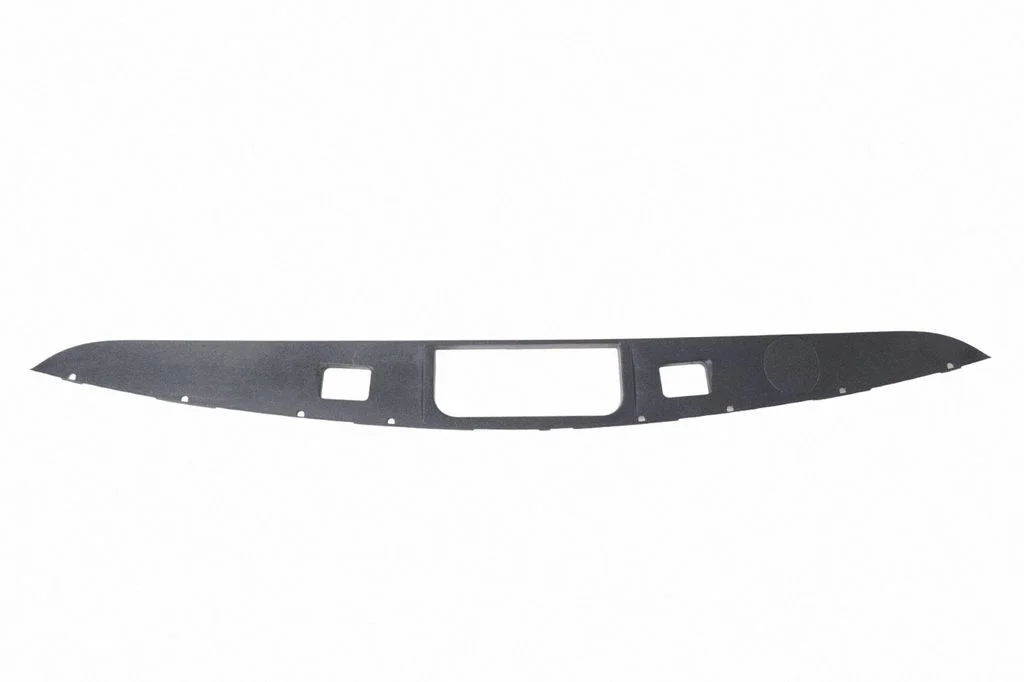 Tagaluugi numbrivalgustuse liist – Mercedes-Benz C-klass W205 (2014-2021)