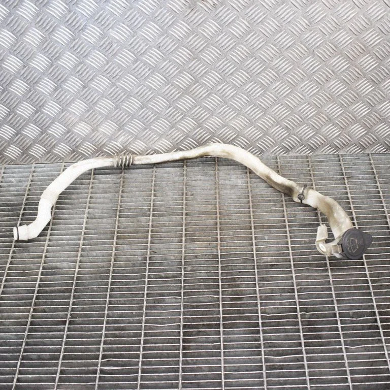 Window washer liquid tank fill tube 11868015