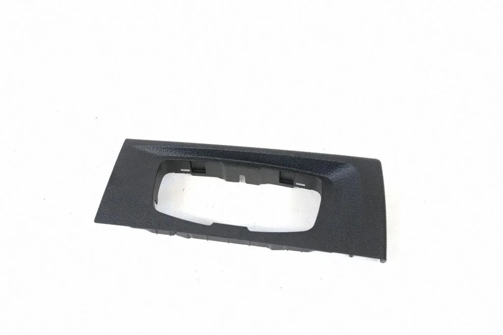 Paneļa apdare – BMW 1. sērija F20 F21 (2011-2019)