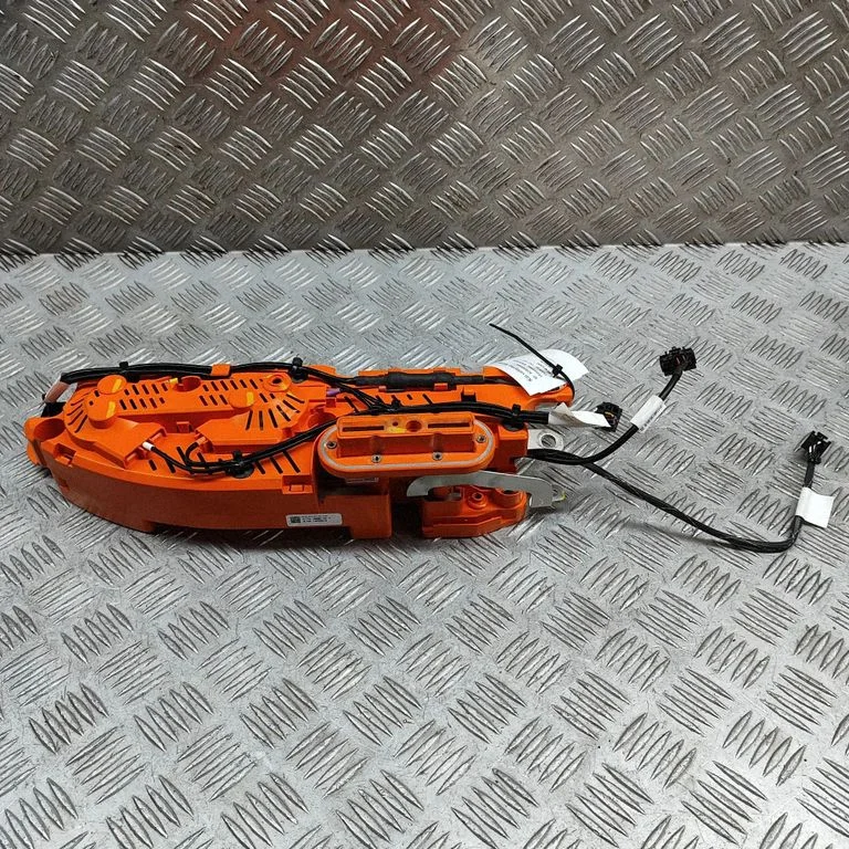 Sprieguma pārveidotājs/pārveidošanas modulis 103936500C