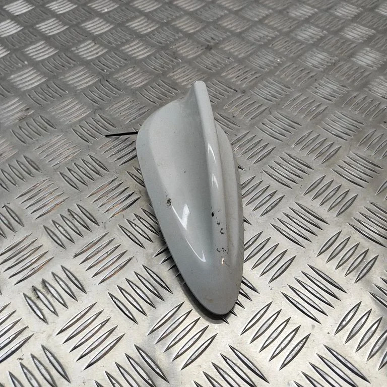 Roof (GPS) antenna cover – BMW X1 F48 F49 (2015-2022)