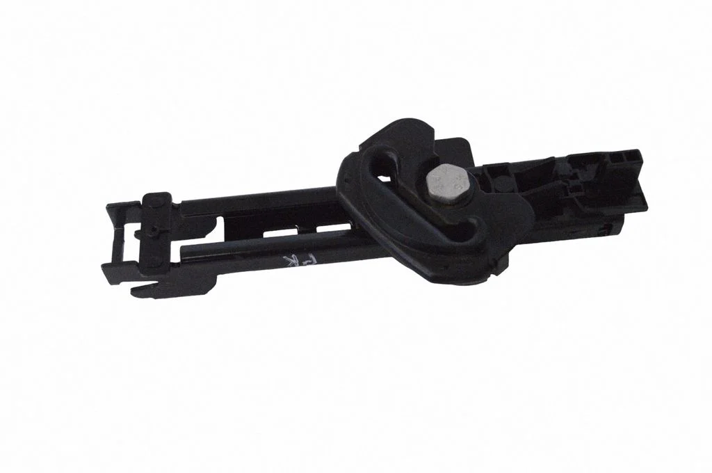 Seat belt adjustment motor – Volkswagen Touareg I (2002-2010)