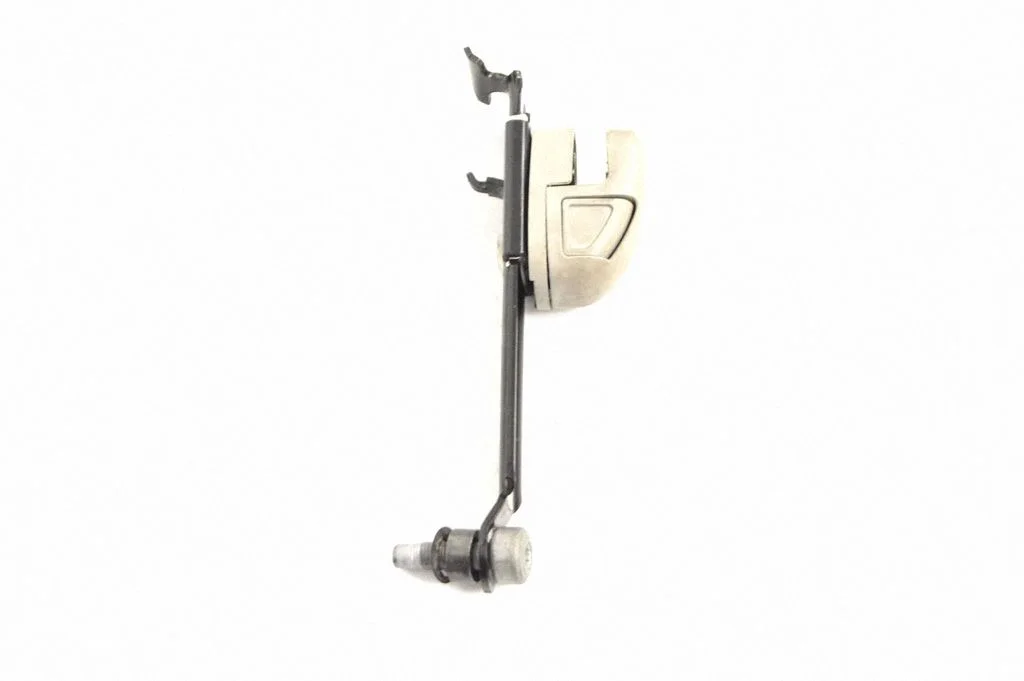 Turvavöö reguleerimise mootor 34041296A