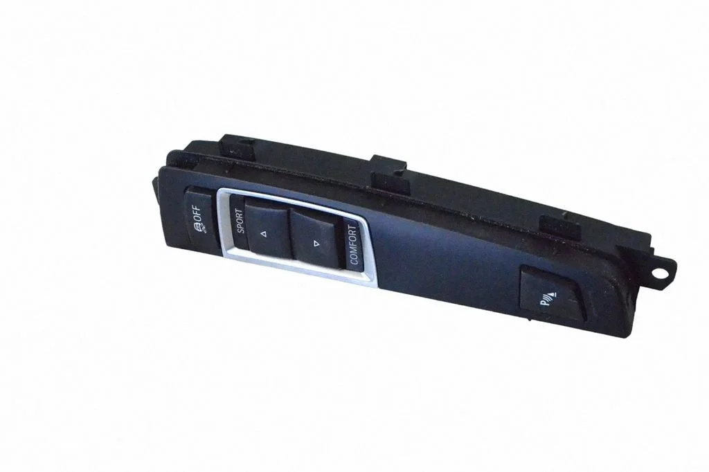 A set of switches 9202951