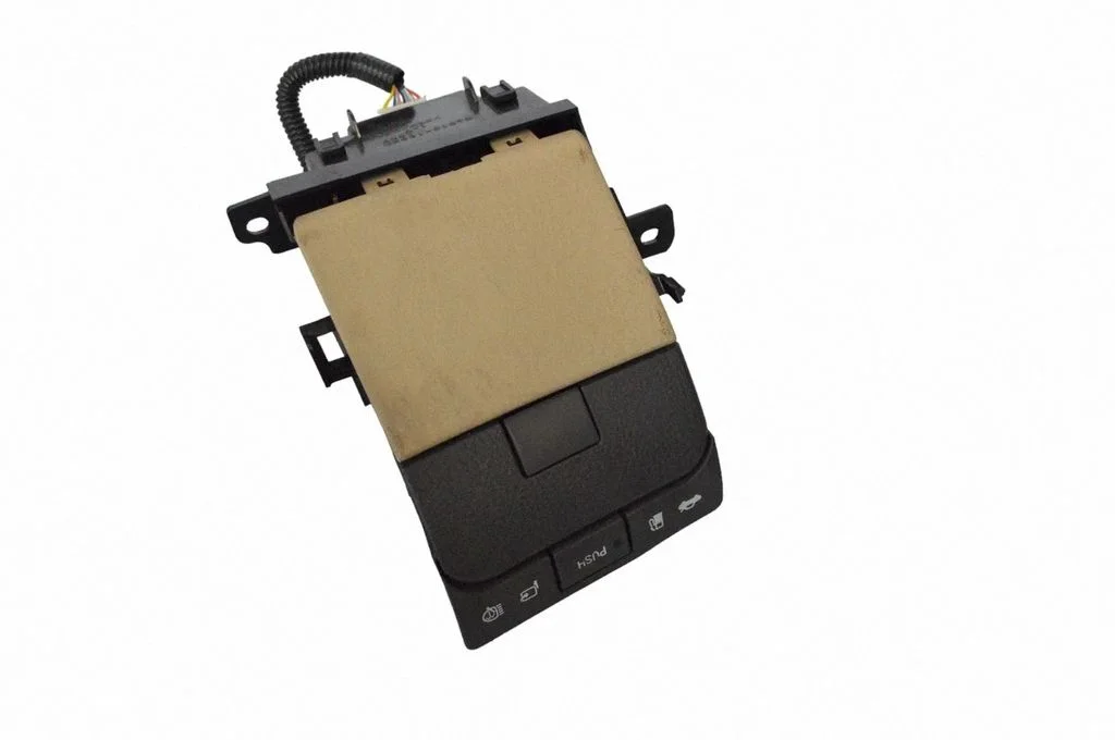 A set of switches – Lexus GS 300 350 430 450H (2005-2012)