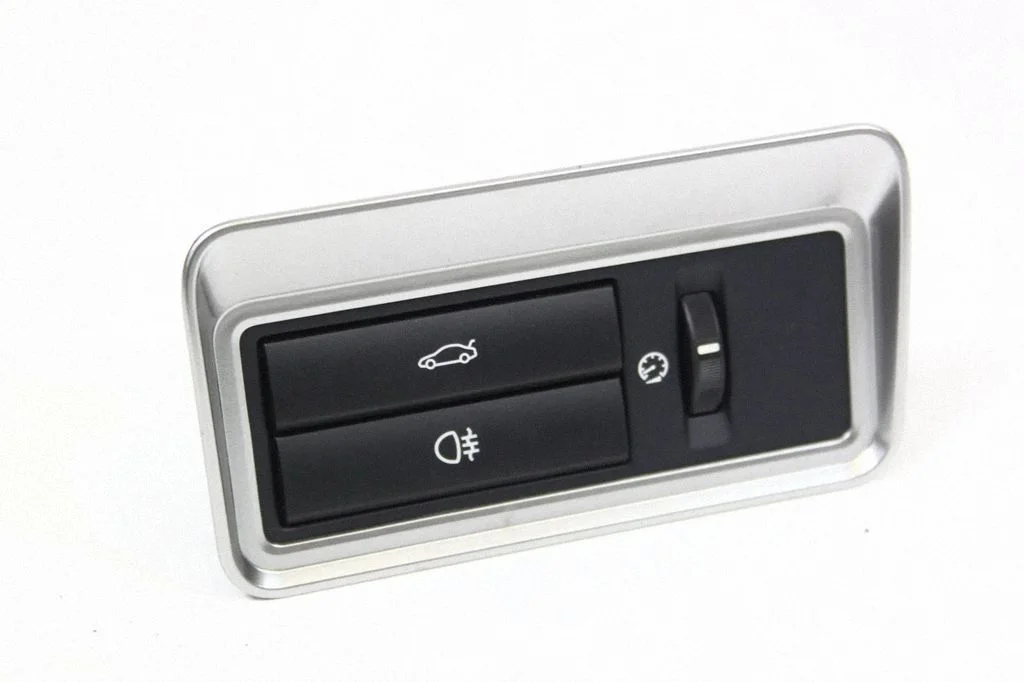 A set of switches – Jaguar XF X250 (2007-2015)