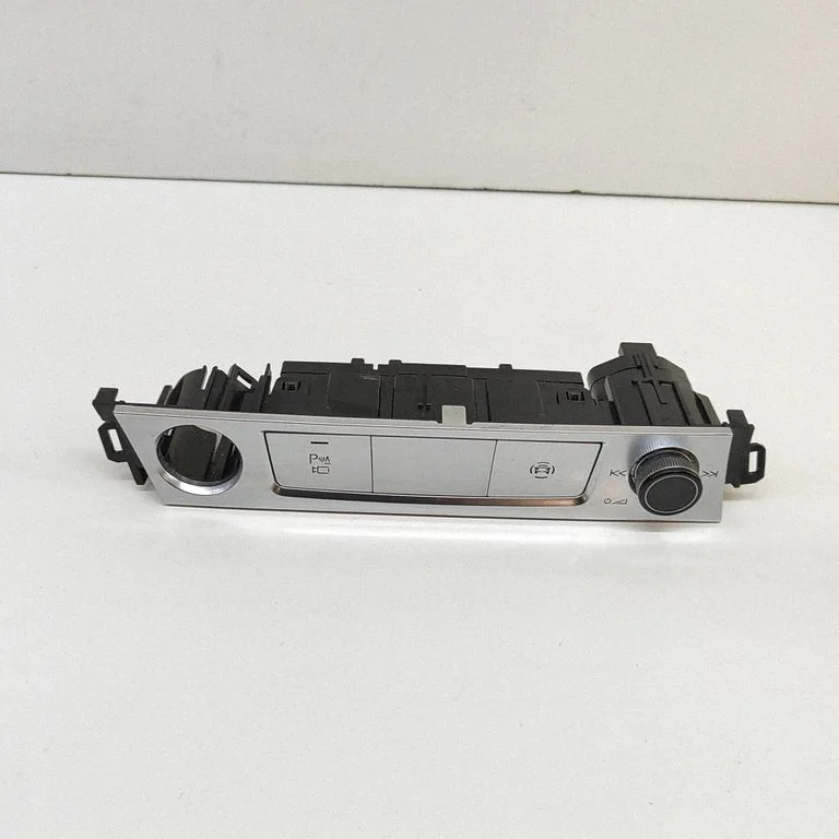 A set of switches 4KL919600