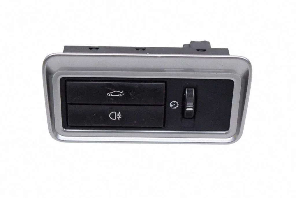 A set of switches – Jaguar XF X250 (2007-2015)