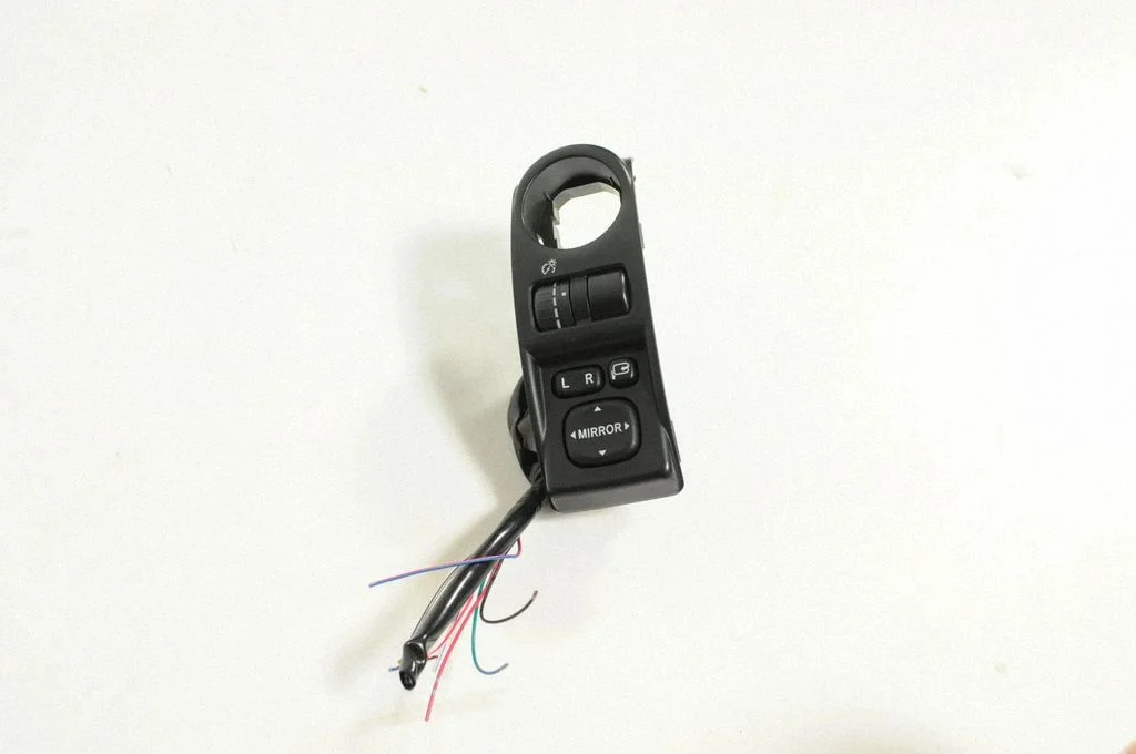 Lülitite komplekt 83005FG000