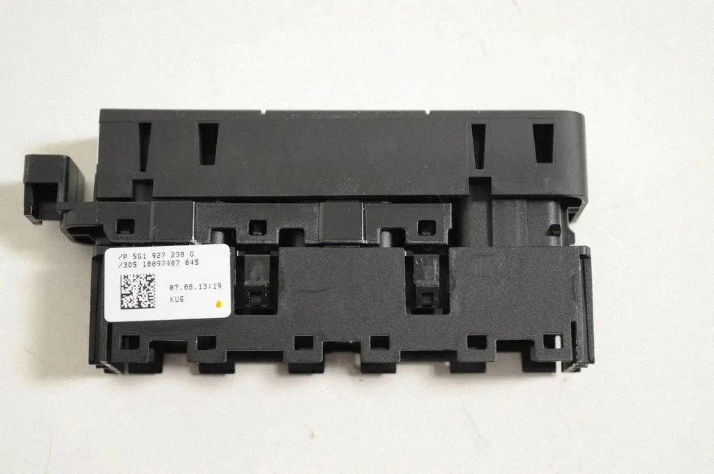 Przełączniki – komplet 5G1927238G