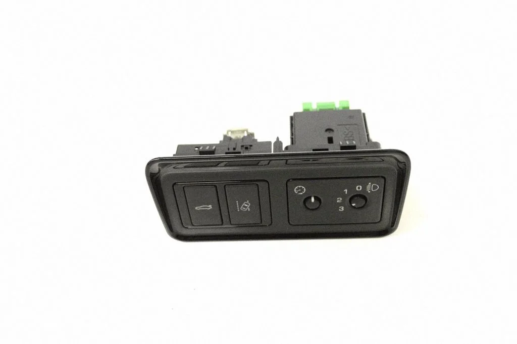 A set of switches – Jaguar XE (2015-)