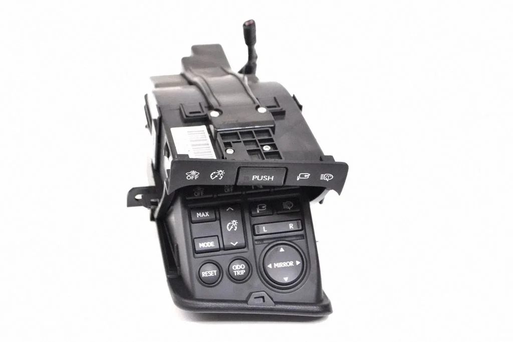 A set of switches – Lexus GS 300 350 430 450H (2005-2012)