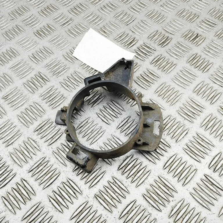 Miglas luktura kronšteins BK3115T222AC